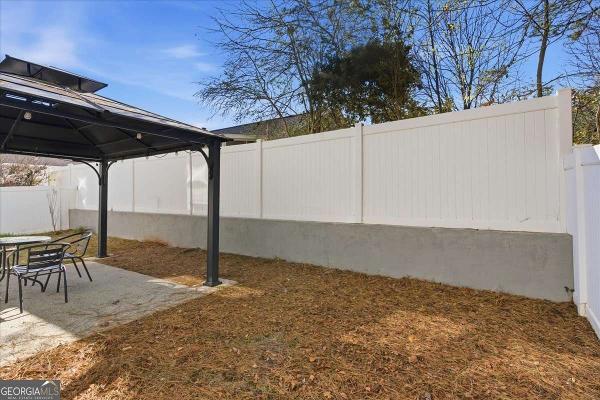 156 Oaks Place Woodstock - 32