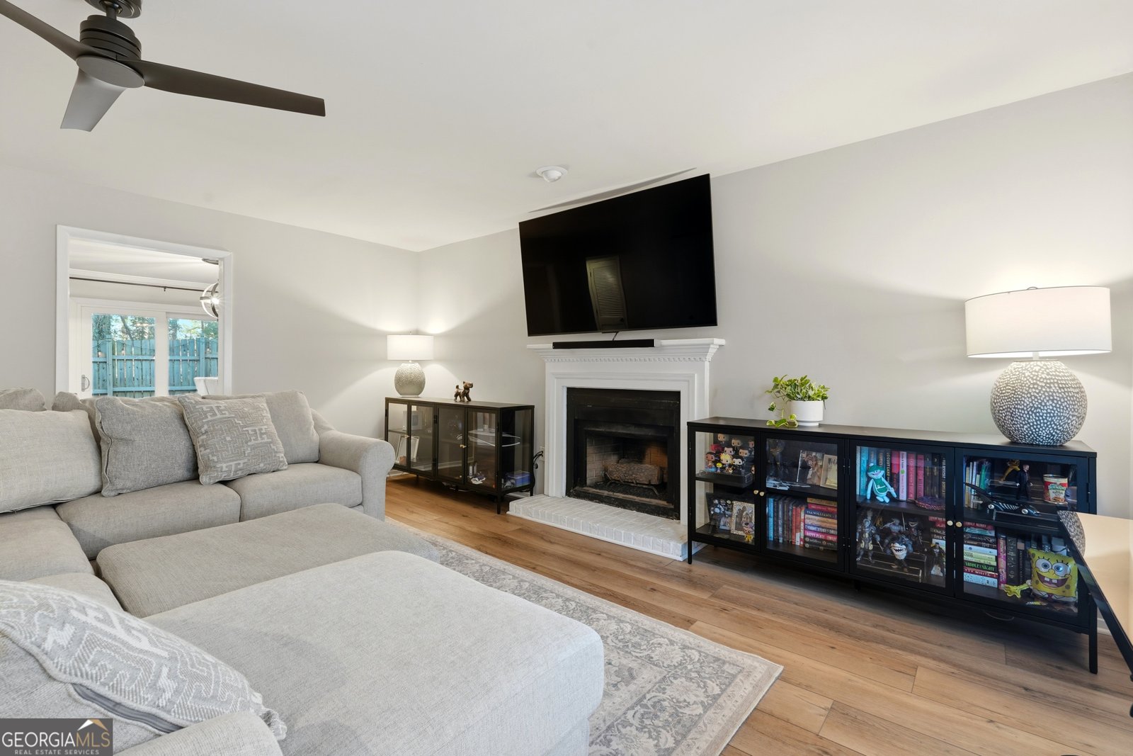 645 Anderson Walk Marietta - 4