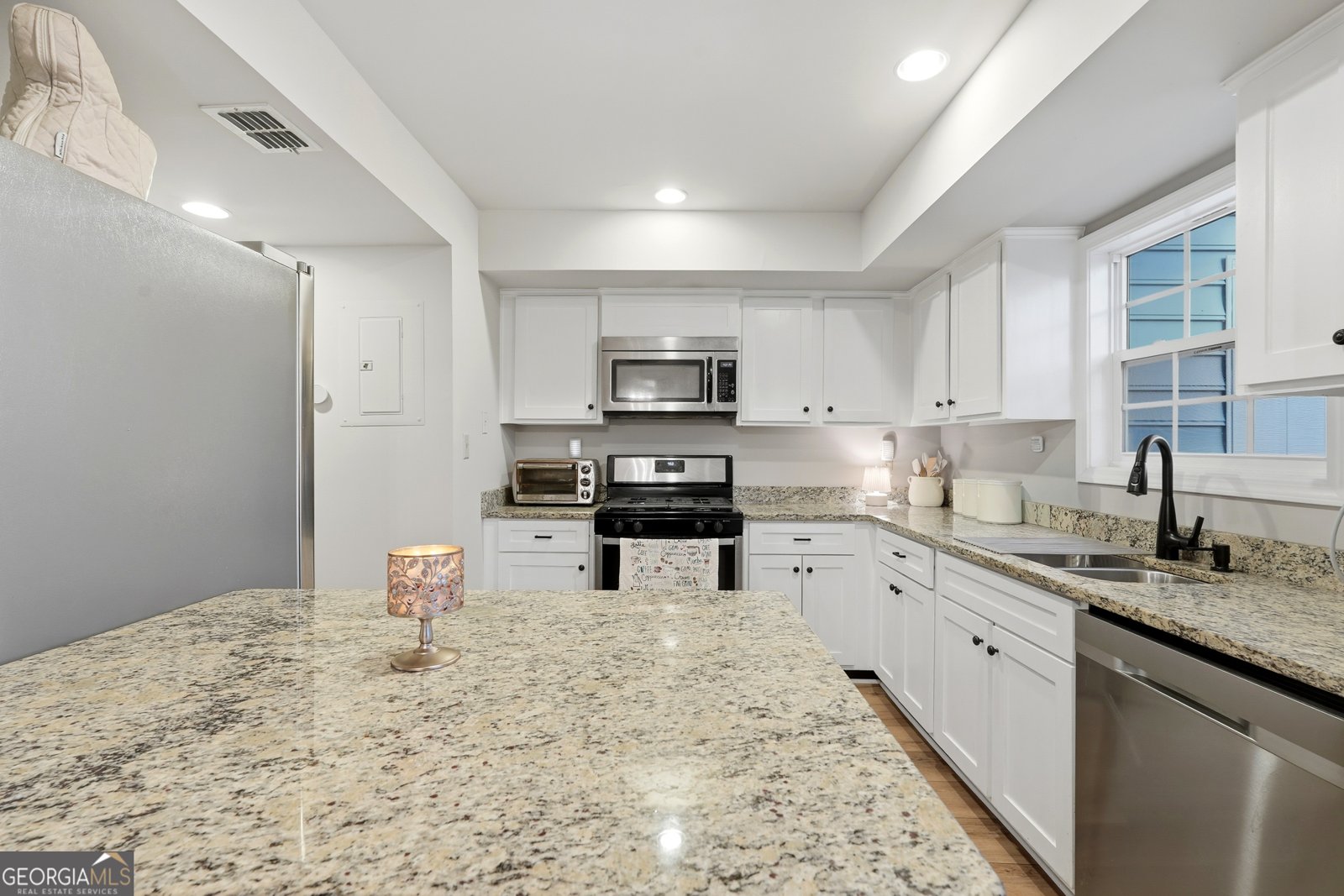 645 Anderson Walk Marietta - 8