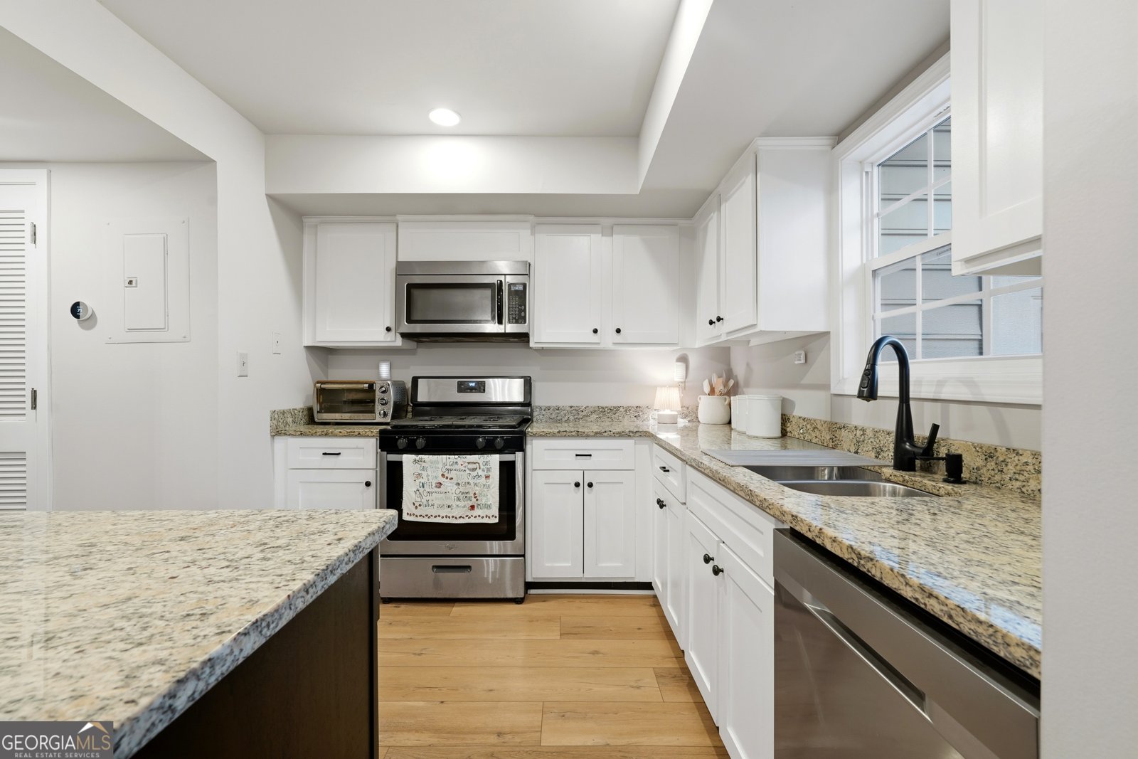 645 Anderson Walk Marietta - 9