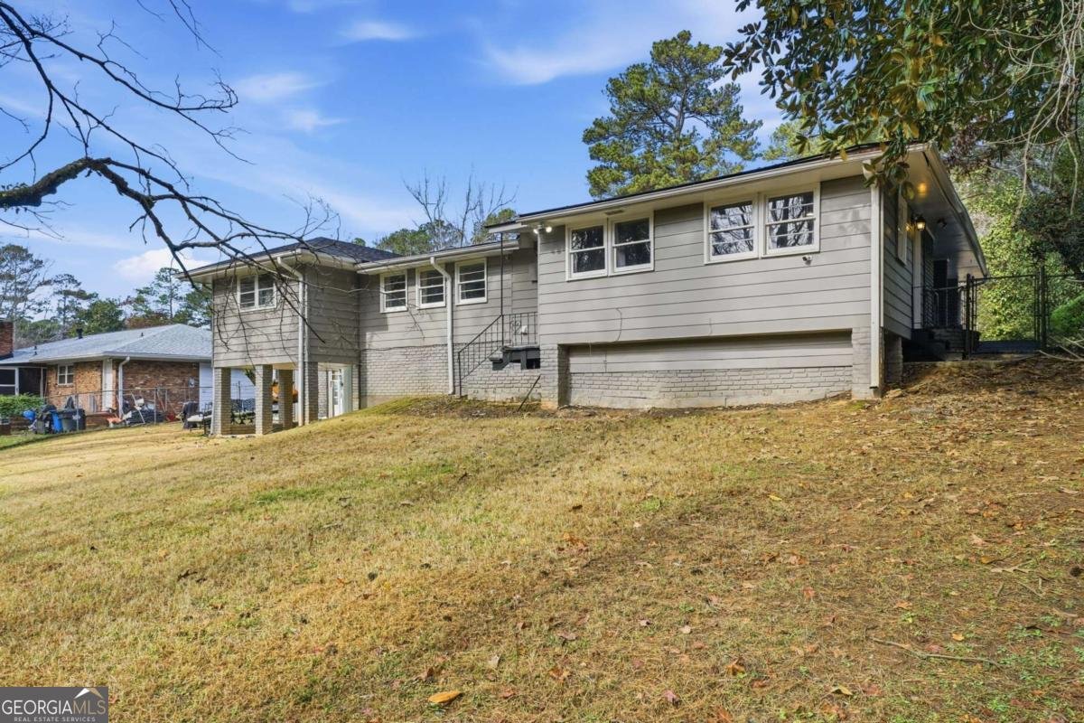 2952 Arrowood Drive Atlanta - 33
