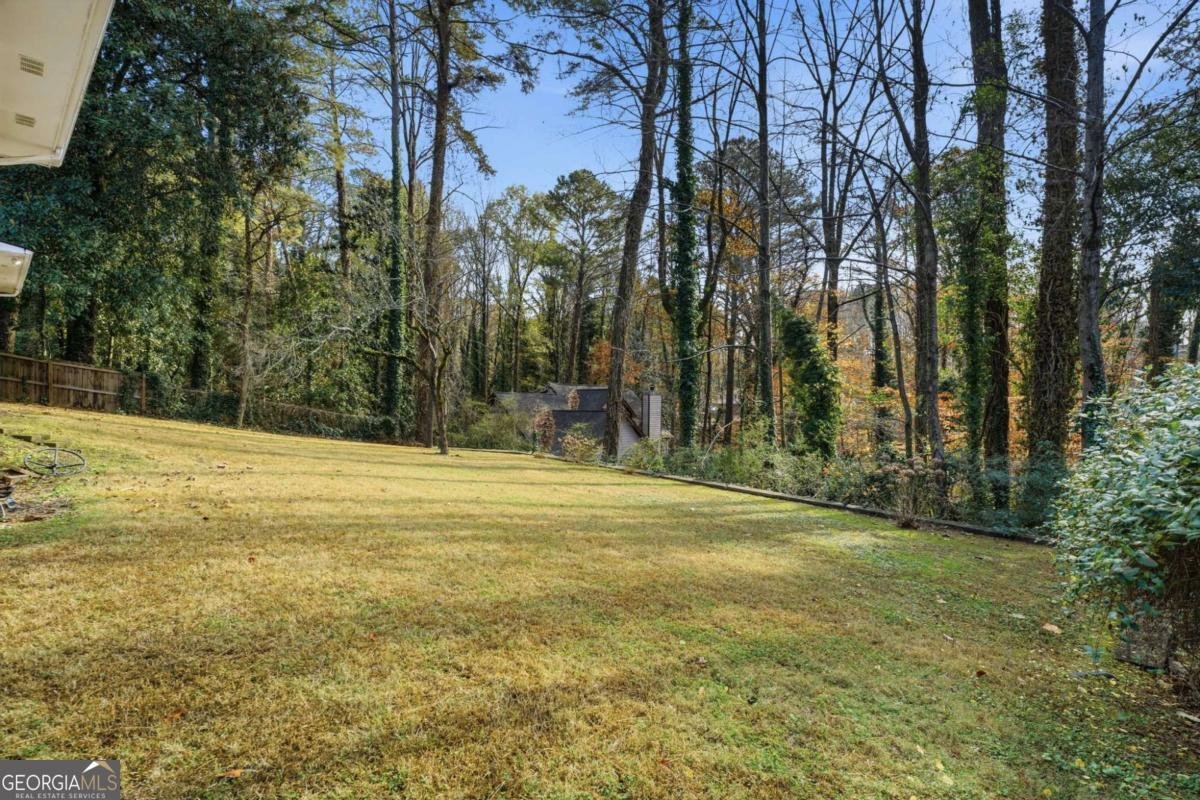 2952 Arrowood Drive Atlanta - 34