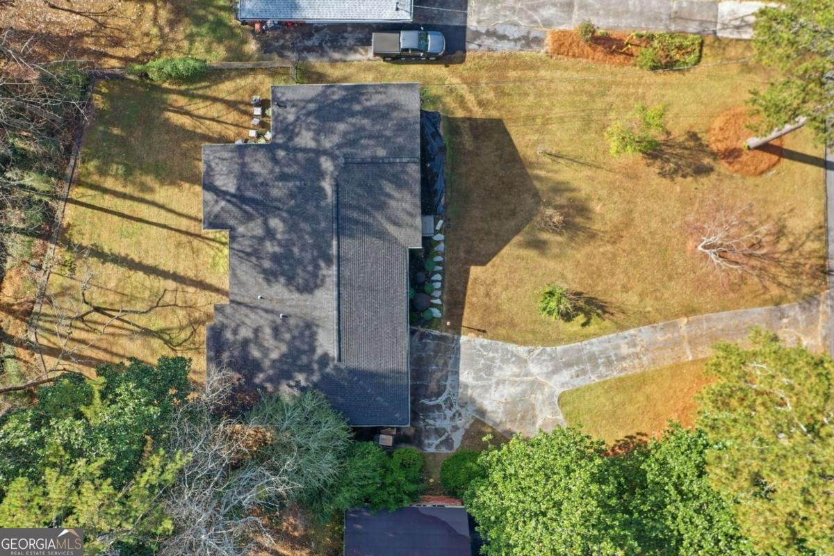 2952 Arrowood Drive Atlanta - 35