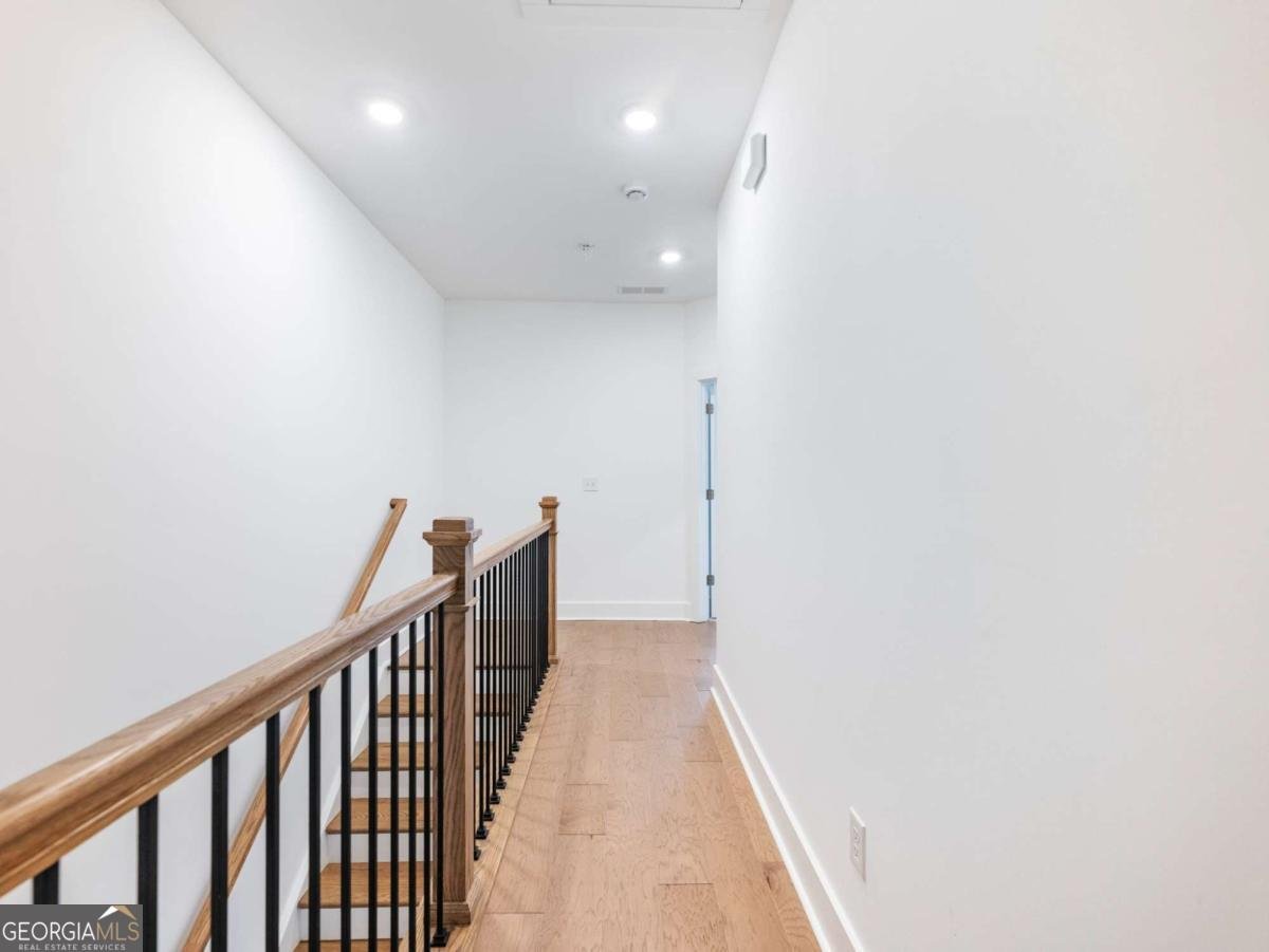 525 Ashbury Drive Roswell - 27