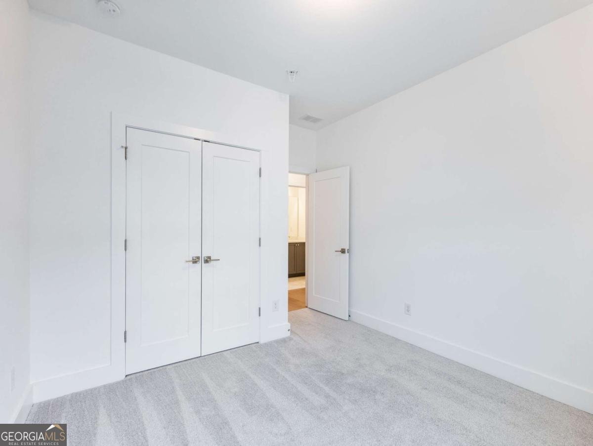 525 Ashbury Drive Roswell - 37