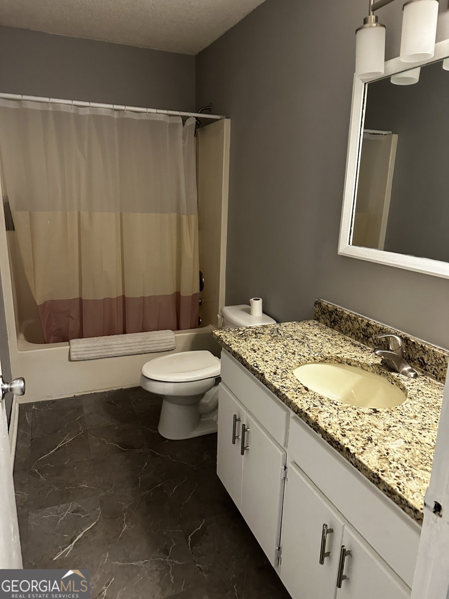 3323 Thousand Oaks Drive Gainesville - 2