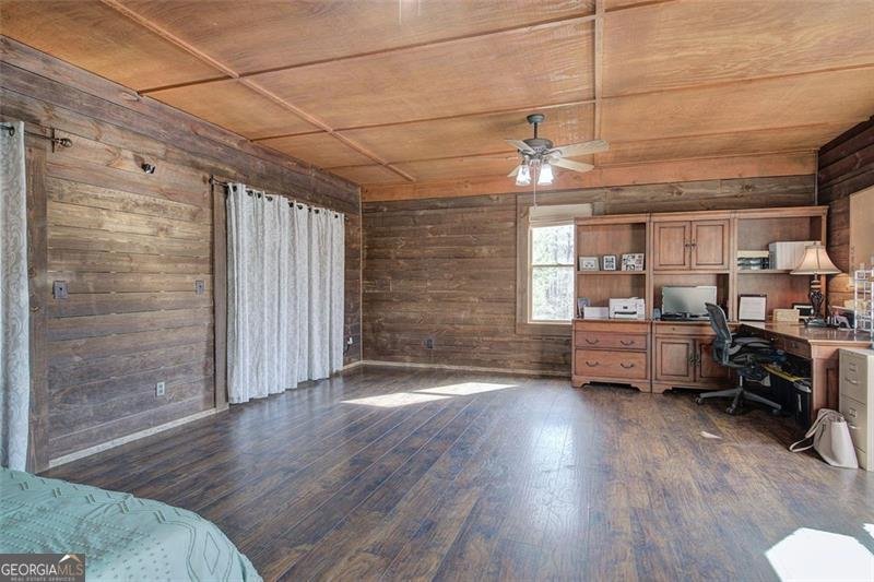 1252 PARIS MOUNTAIN Road Rockmart - 42