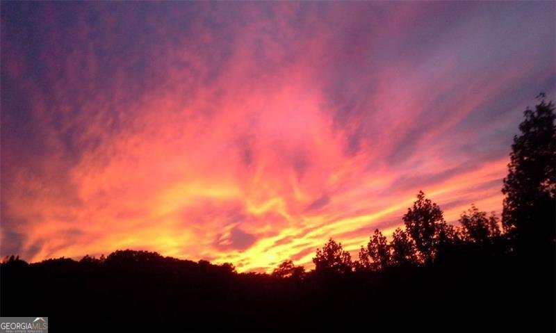 1252 PARIS MOUNTAIN Road Rockmart - 85