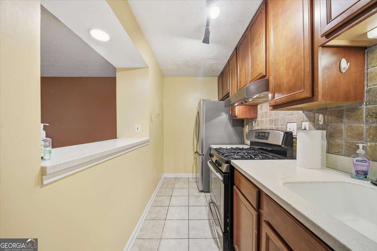 6822 GLENRIDGE Drive Atlanta - 13