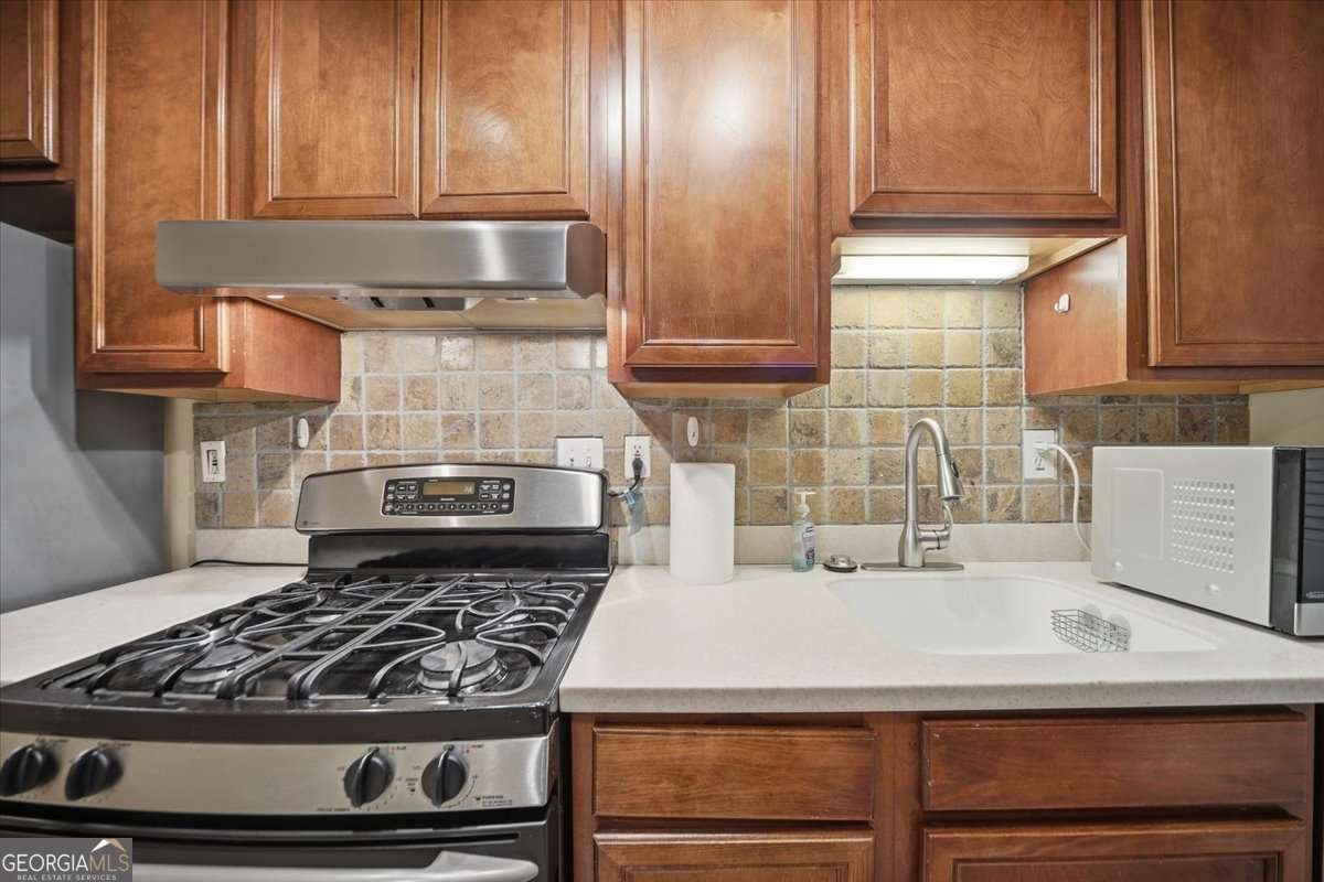 6822 GLENRIDGE Drive Atlanta - 14