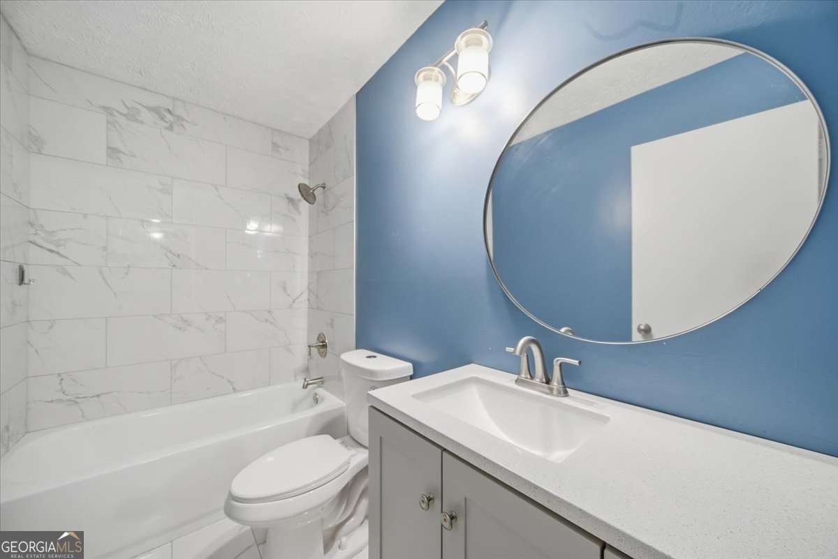 6822 GLENRIDGE Drive Atlanta - 17