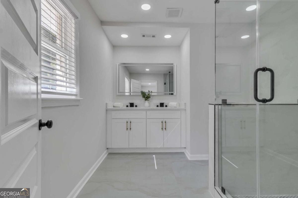 2693 Larkspur Drive Atlanta - 22