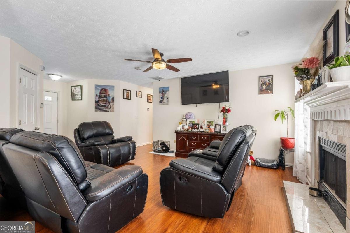 1729 Brandi Lane Loganville - 3