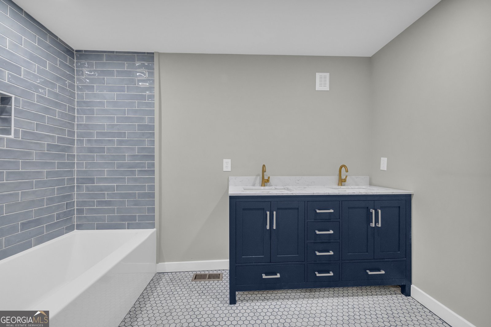 586 Grady School Road Canon - 67