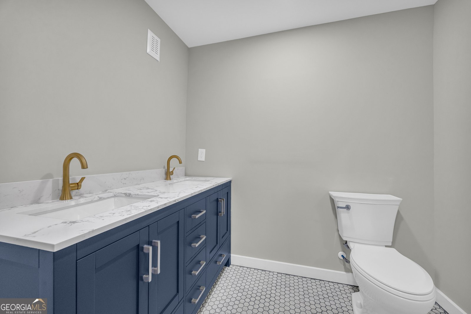 586 Grady School Road Canon - 70