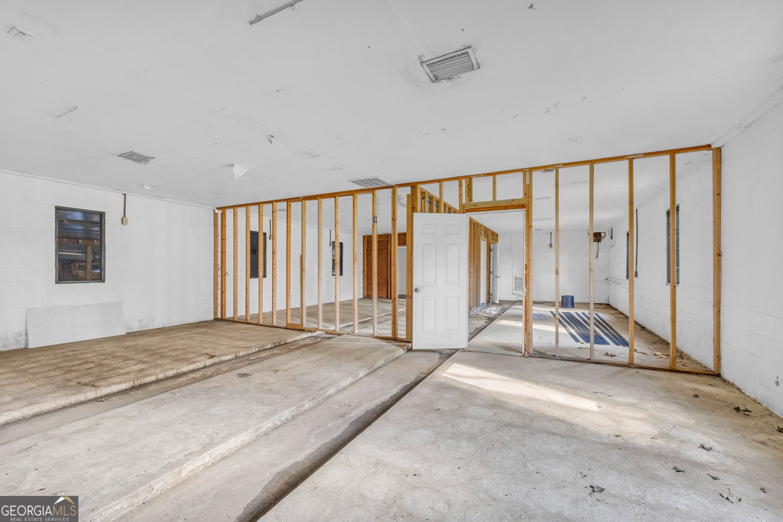 586 Grady School Road Canon - 84