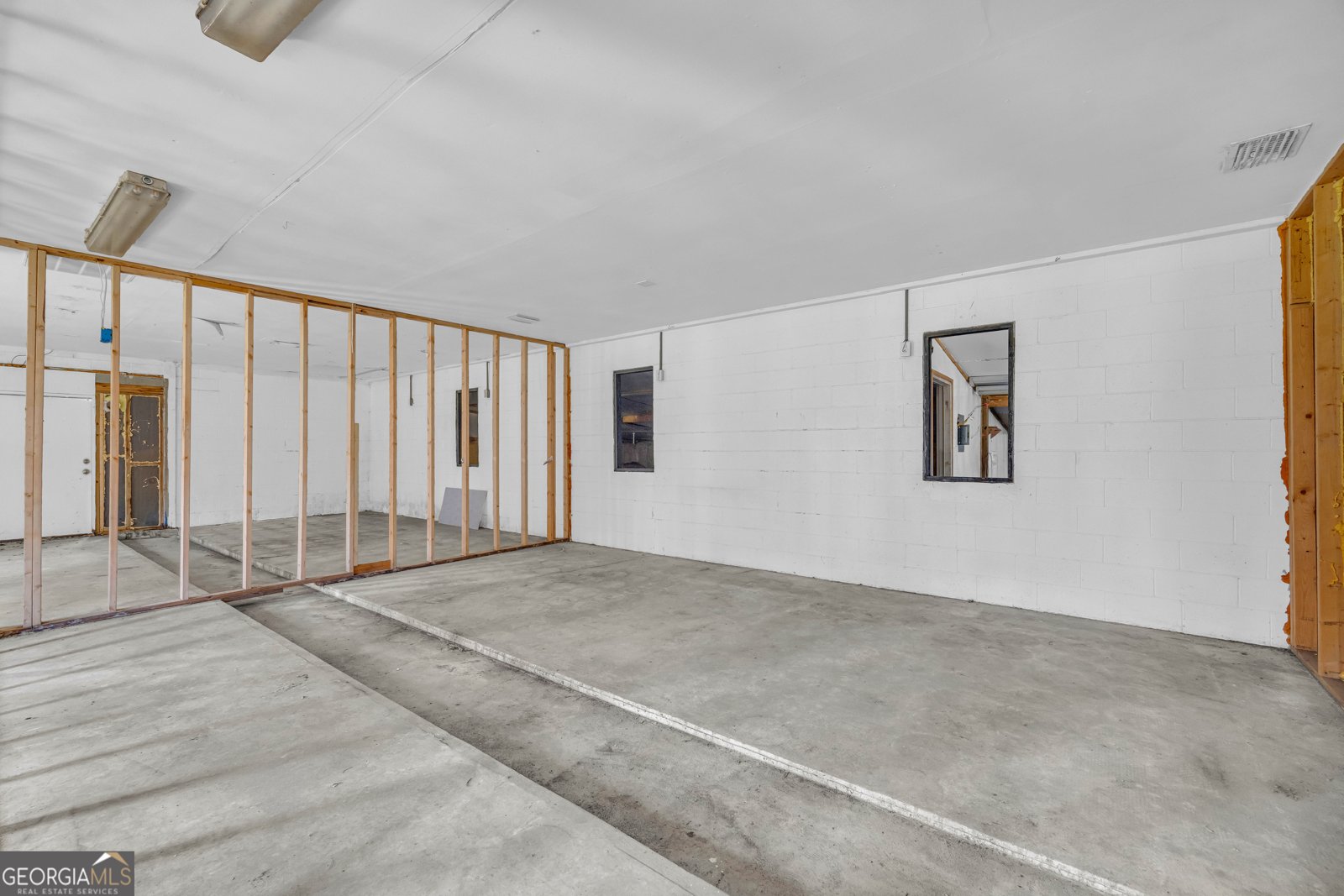 586 Grady School Road Canon - 86