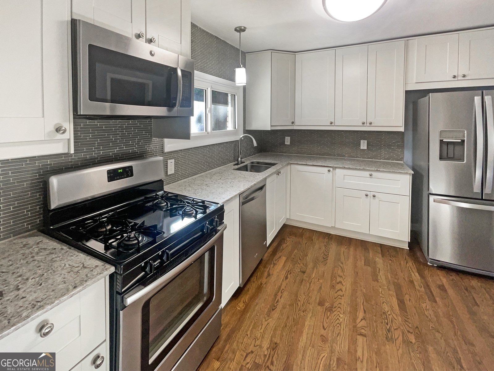 3027 Belaire Circle Atlanta - 2