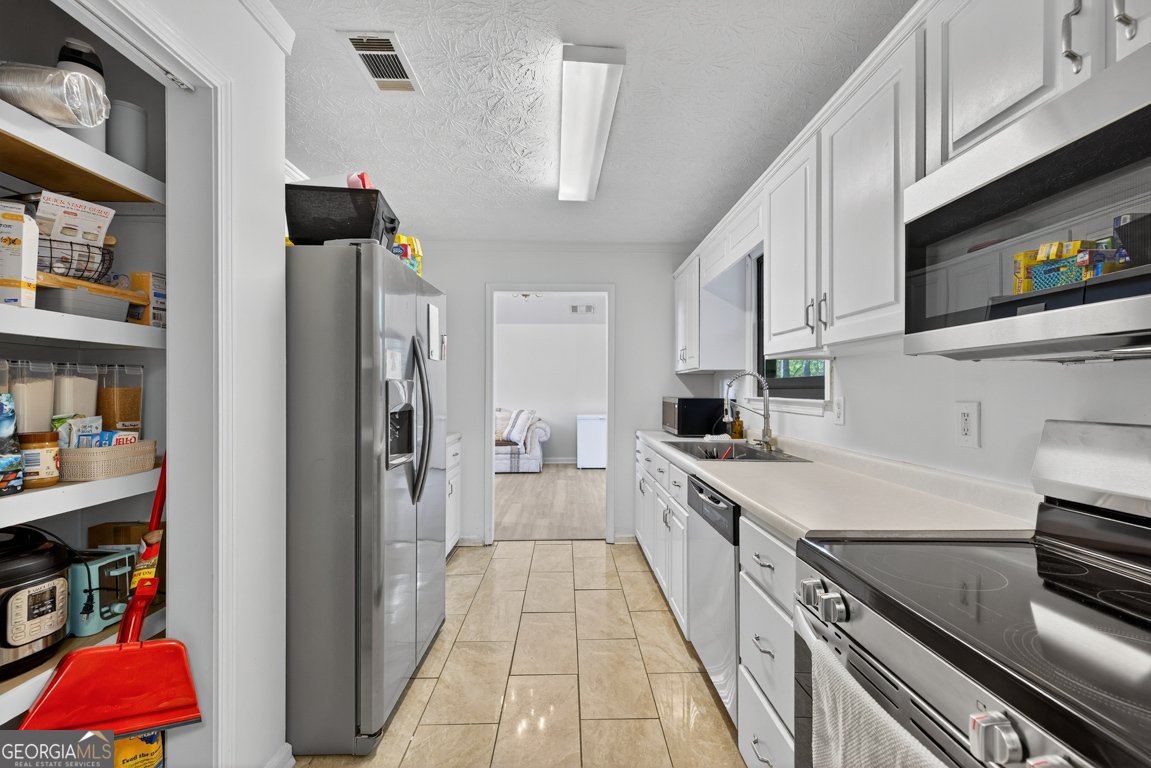 494 Spring Street Social Circle - 10