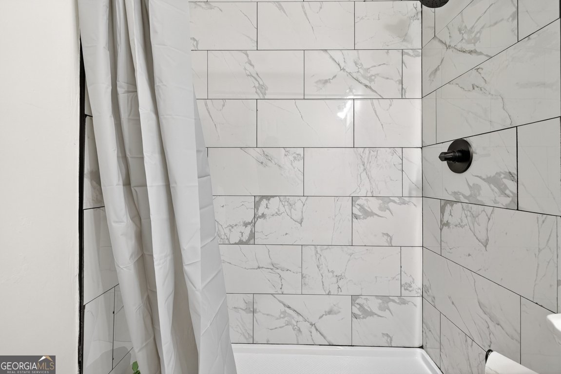 494 Spring Street Social Circle - 14