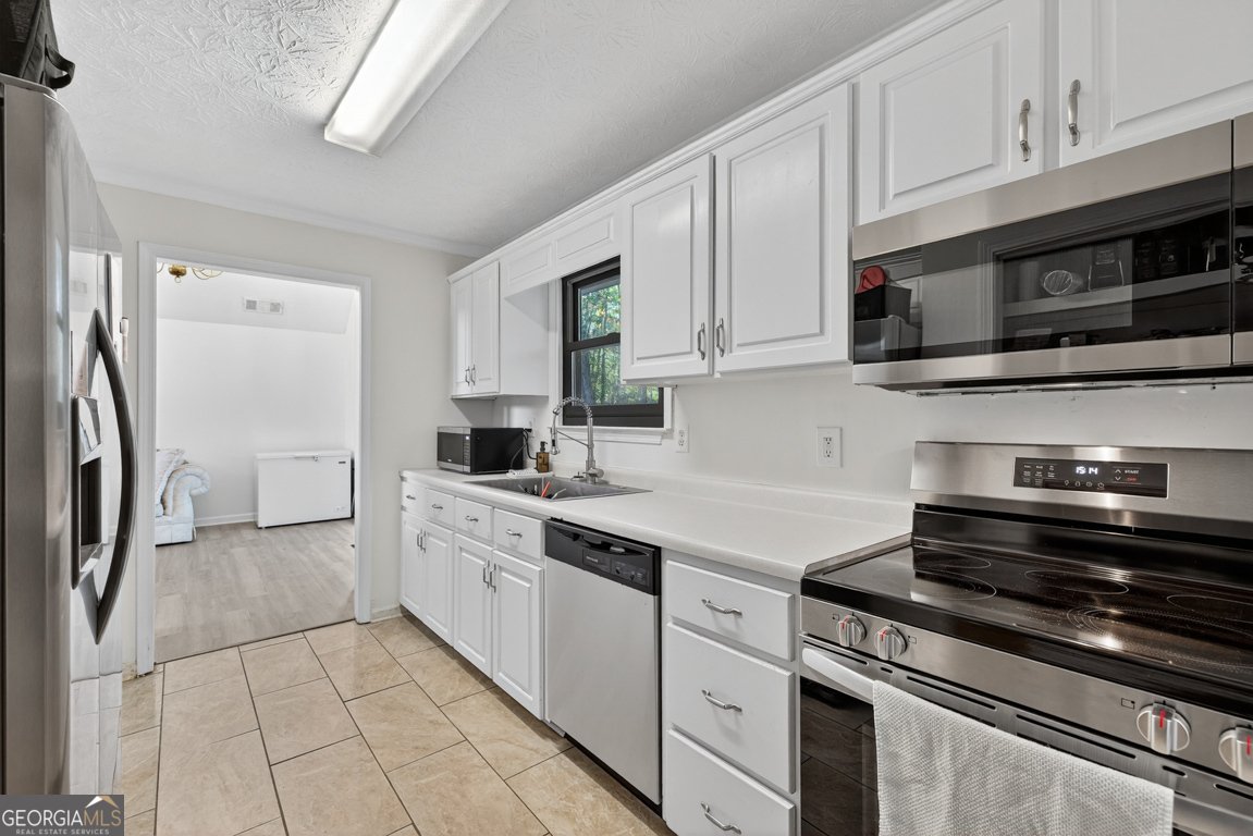 494 Spring Street Social Circle - 6