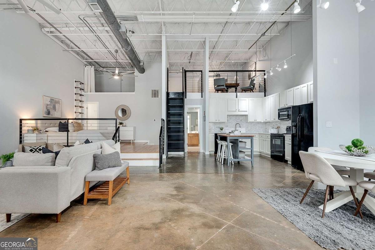 174 Chester Avenue Atlanta - 4