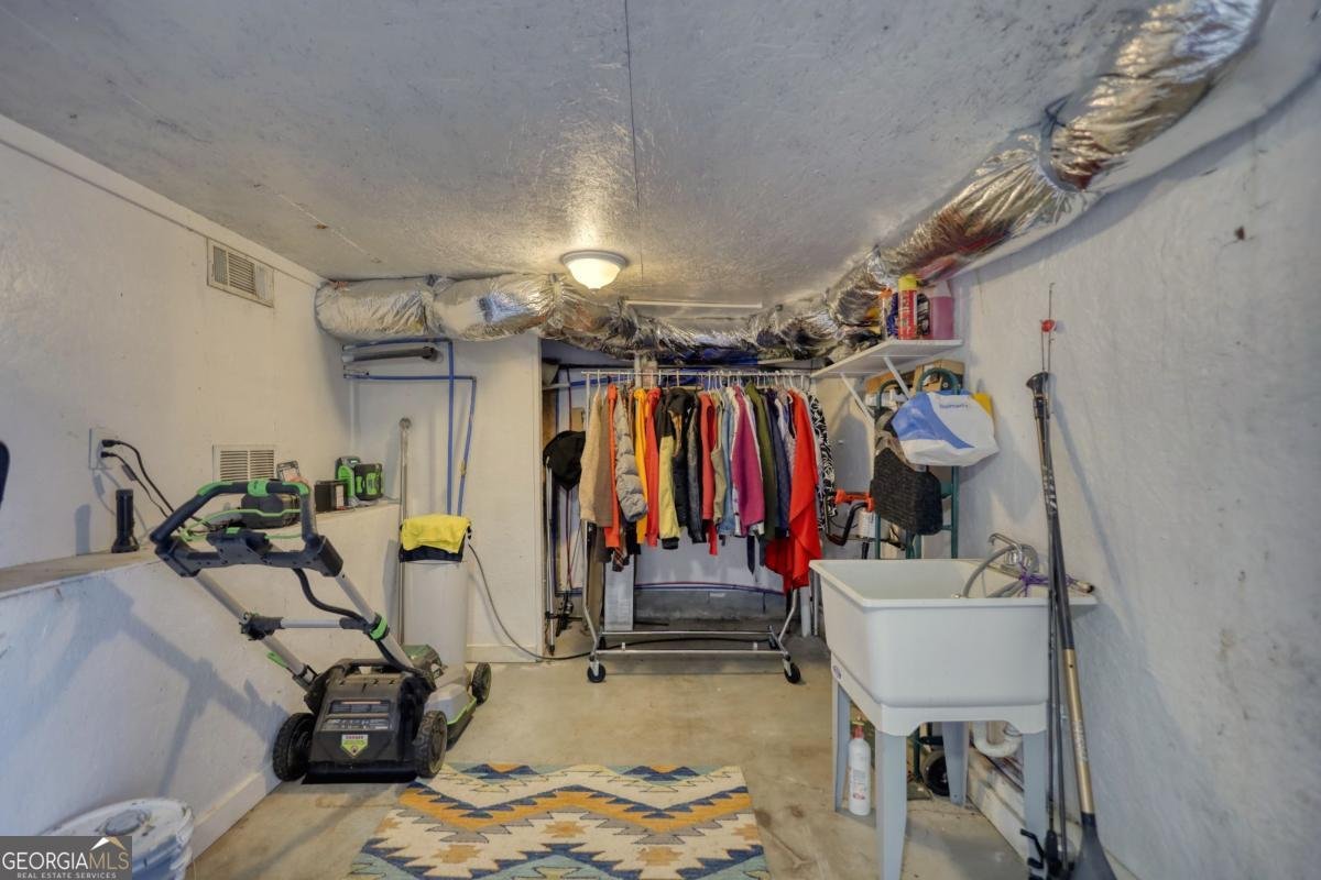 480 Friar Tuck Circle Covington - 35