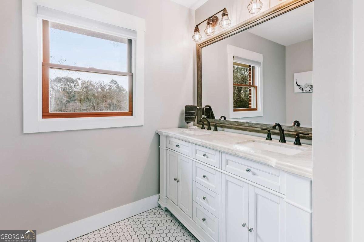 54 Dove Power Road Comer - 34