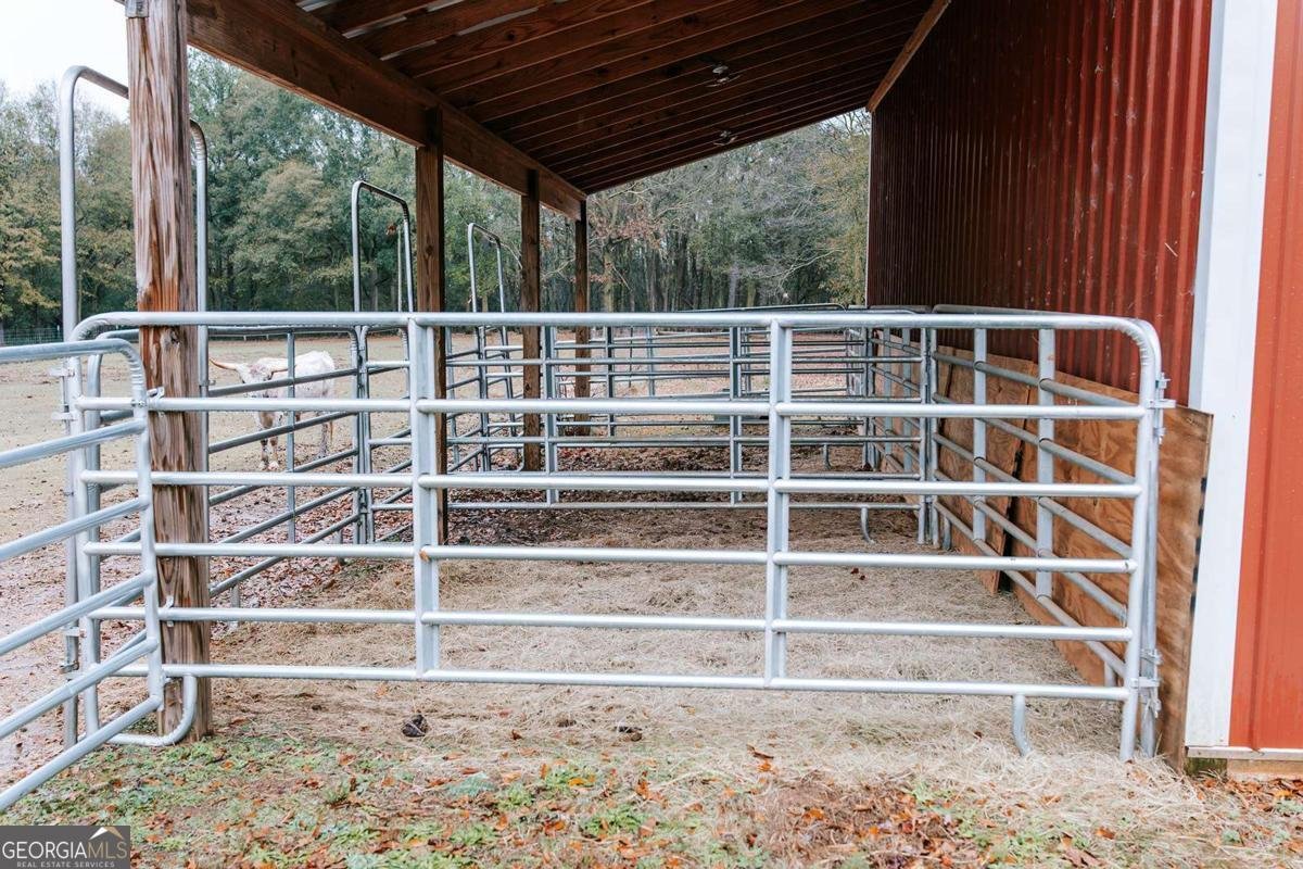 54 Dove Power Road Comer - 37