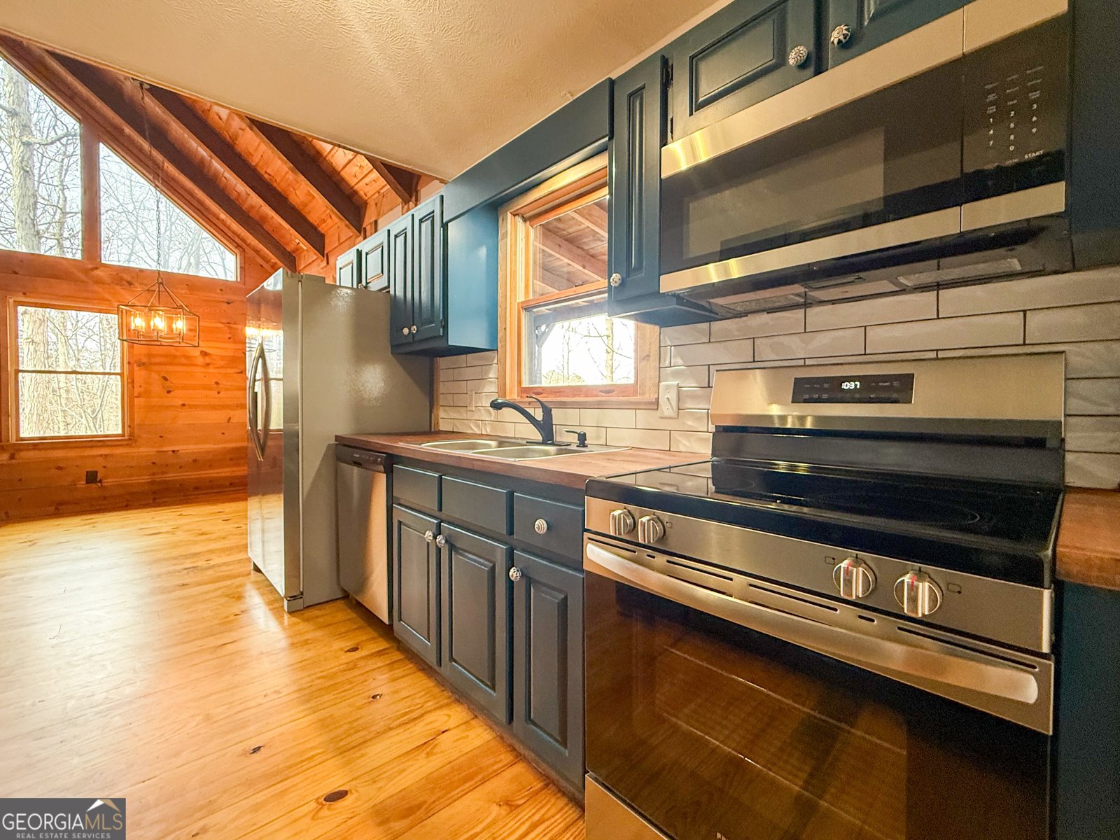 441 Skyview Circle Clarkesville - 10