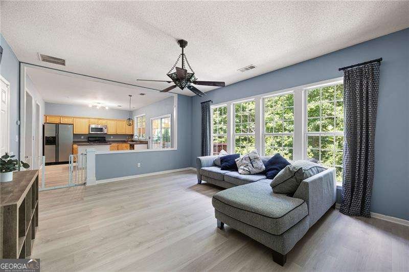 518 Wallnut Hall Cove Woodstock - 10