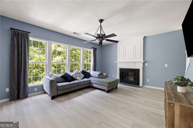 518 Wallnut Hall Cove Woodstock - 11