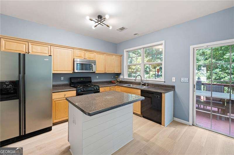 518 Wallnut Hall Cove Woodstock - 13