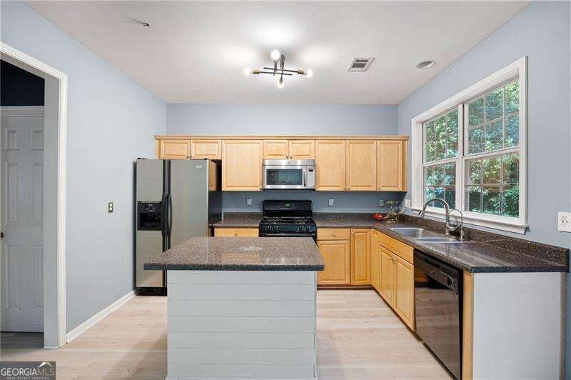 518 Wallnut Hall Cove Woodstock - 14