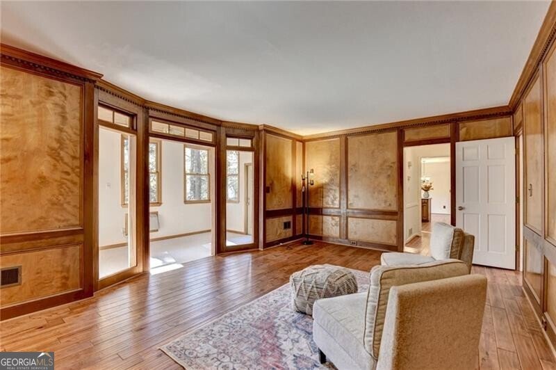 105 May Glen Way Roswell - 20