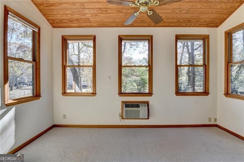 105 May Glen Way Roswell - 22