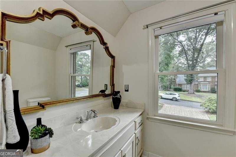 105 May Glen Way Roswell - 35