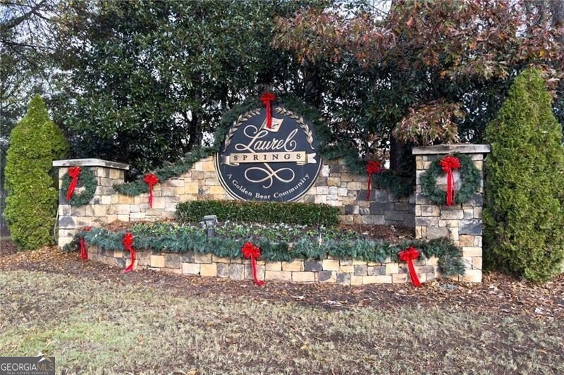 6005 Oakbury Lane Suwanee - 76