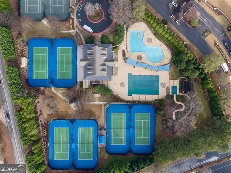 6005 Oakbury Lane Suwanee - 77