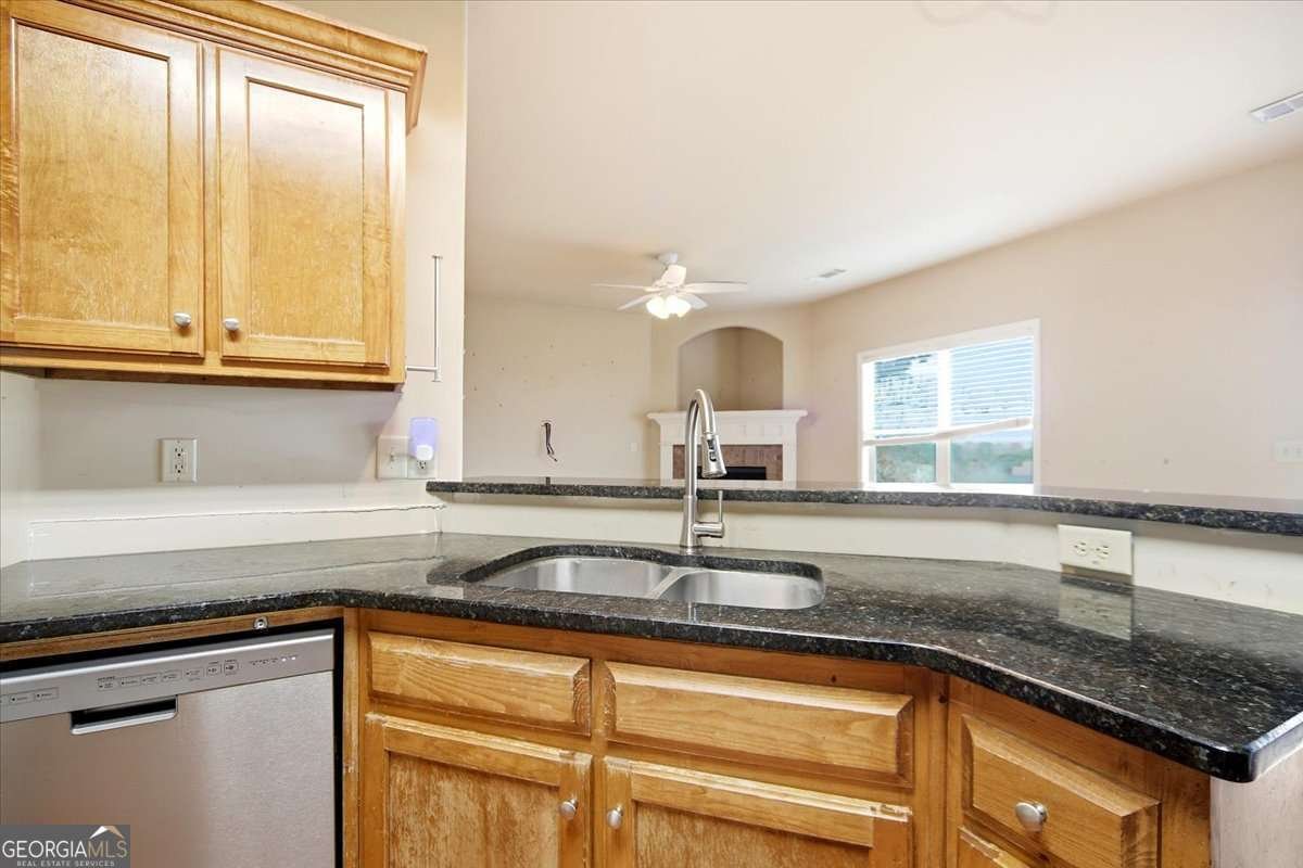 248 Tulip Lane Lawrenceville - 13