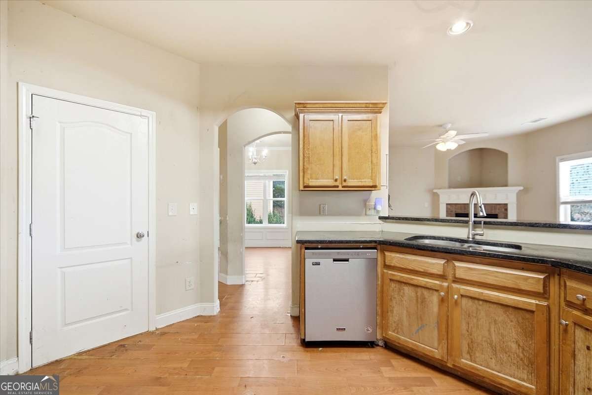 248 Tulip Lane Lawrenceville - 17