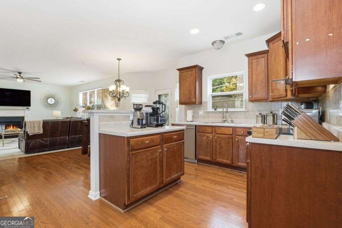 583 CROSSWINDS Circle Marietta - 14