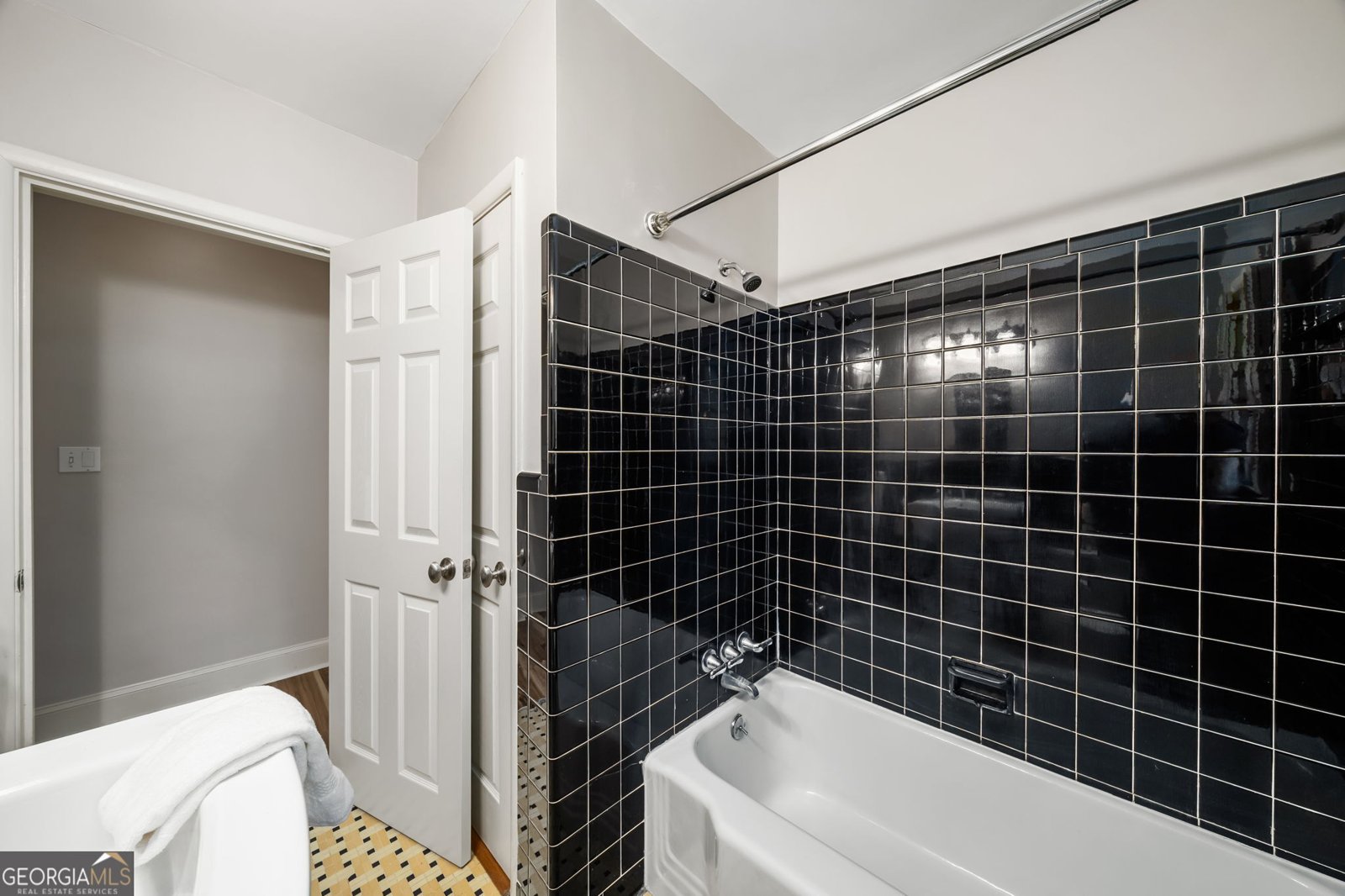 2222 Tanglewood Road Decatur - 40