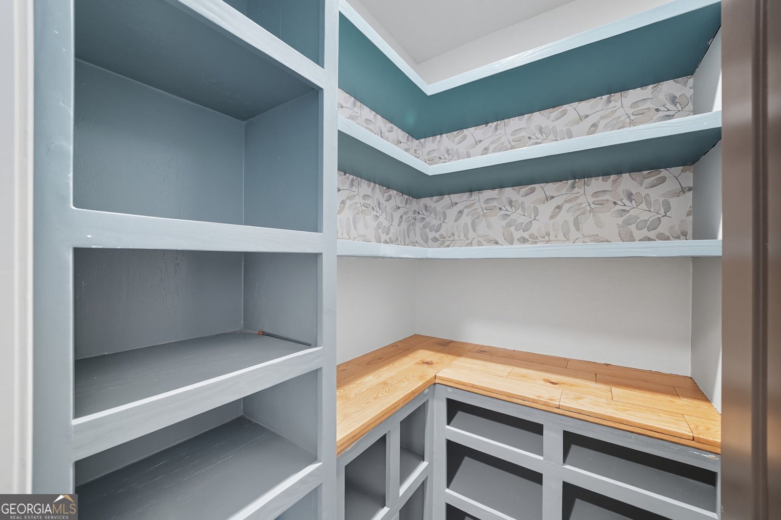 810 Eagle Crosssing Drive Lawrenceville - 24