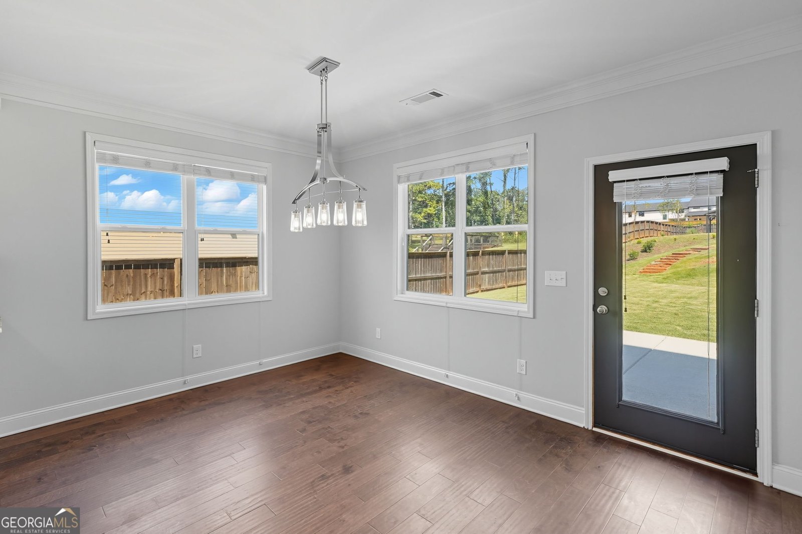 810 Eagle Crosssing Drive Lawrenceville - 29