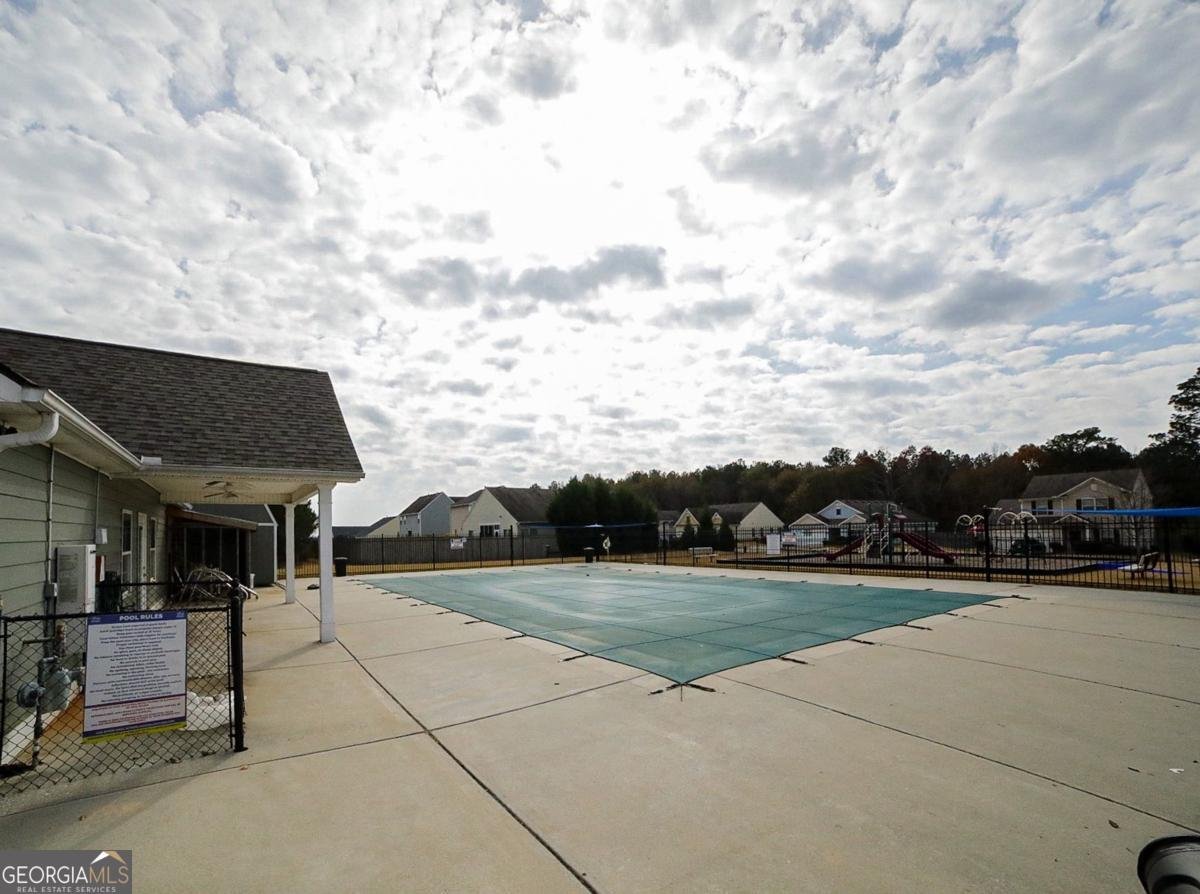 1048 Sutherland Drive Winder - 37