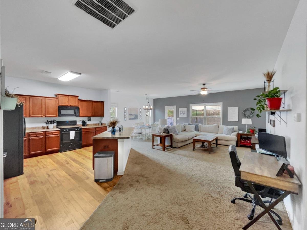 1048 Sutherland Drive Winder - 4