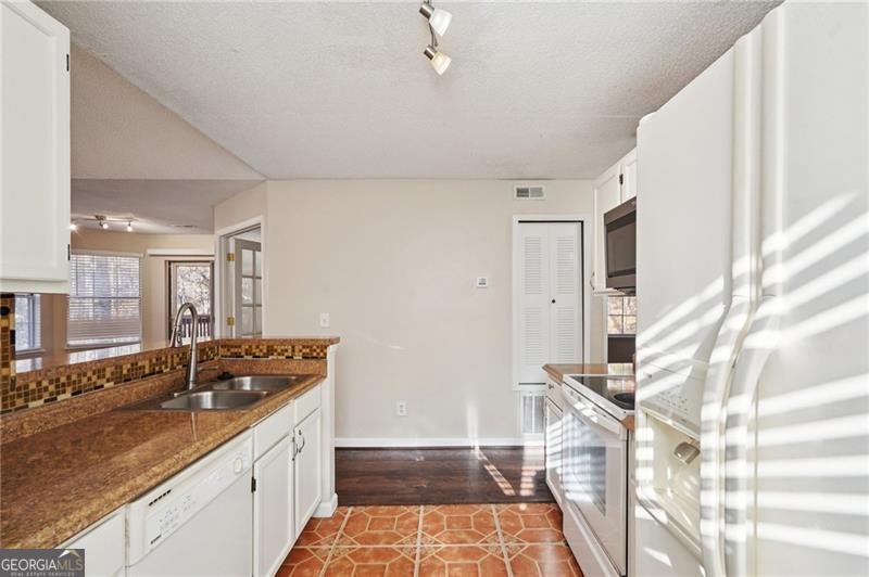 909 WENTWORTH Alpharetta - 15