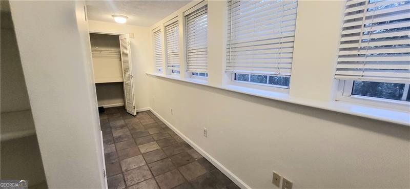 2105 Forest Trail Dunwoody - 12