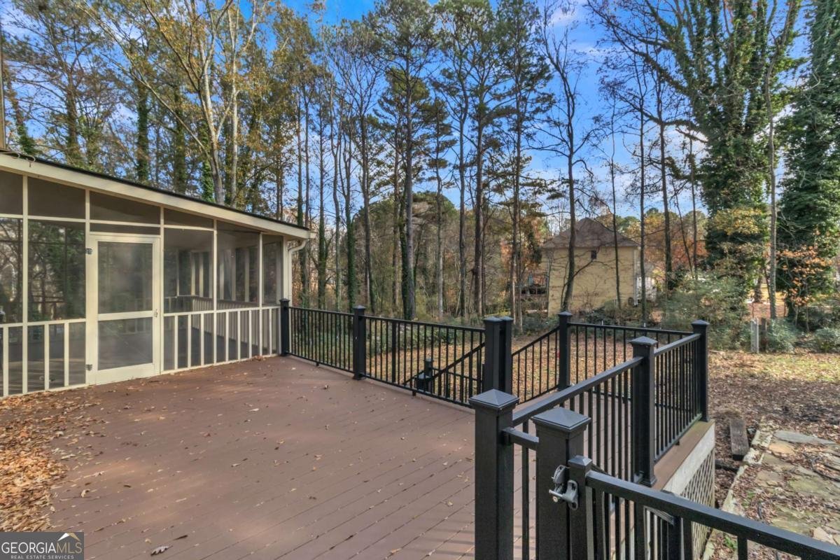 591 Battersea Drive Lawrenceville - 39